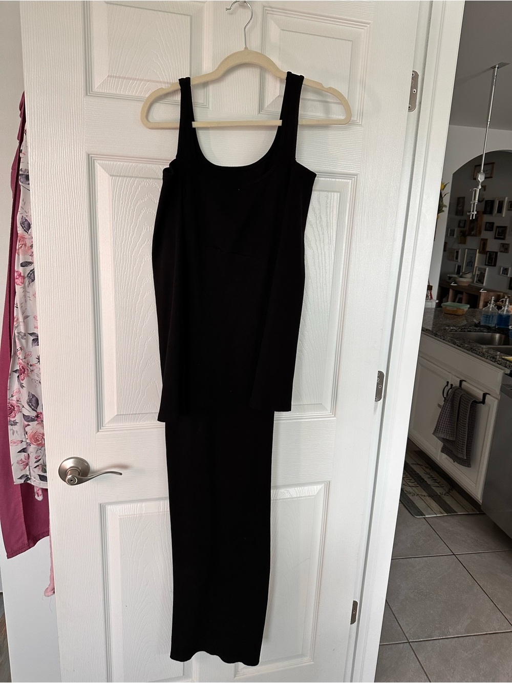 Maternity 5 piece bundle of Dresses, jumpsuit and shirt - Picture 2 of 14